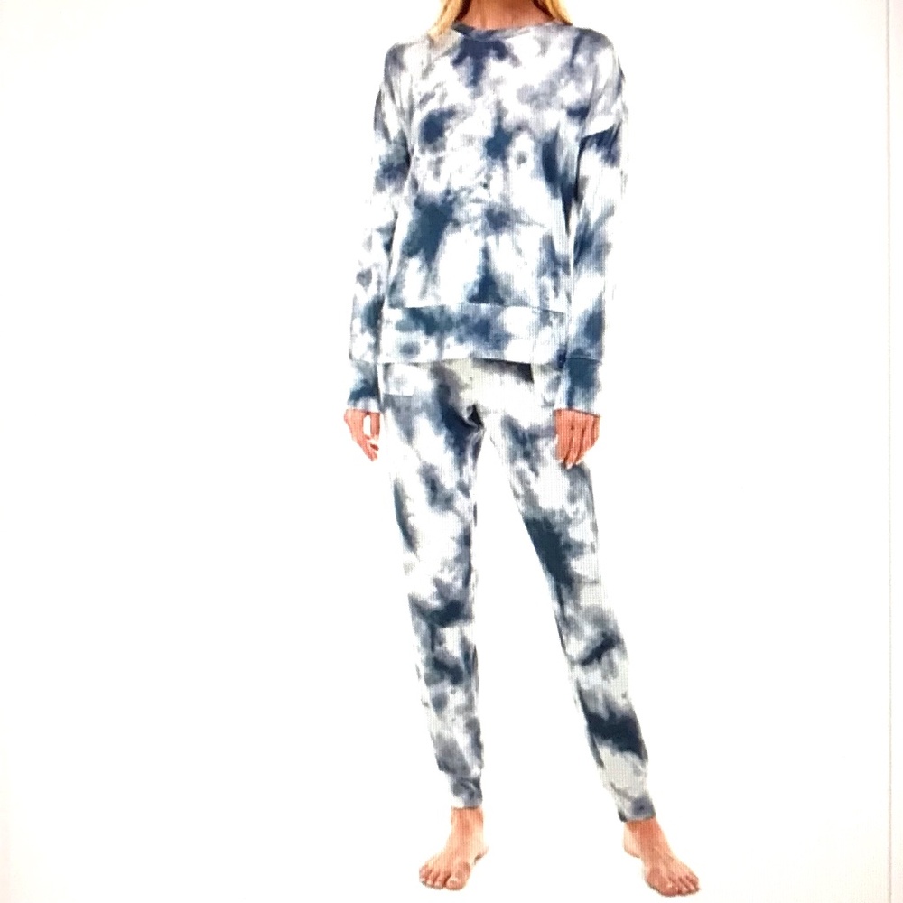 ROUDELAIN 2 Piece Set Pajamas Blue Tie Dye Women’s Size Medium